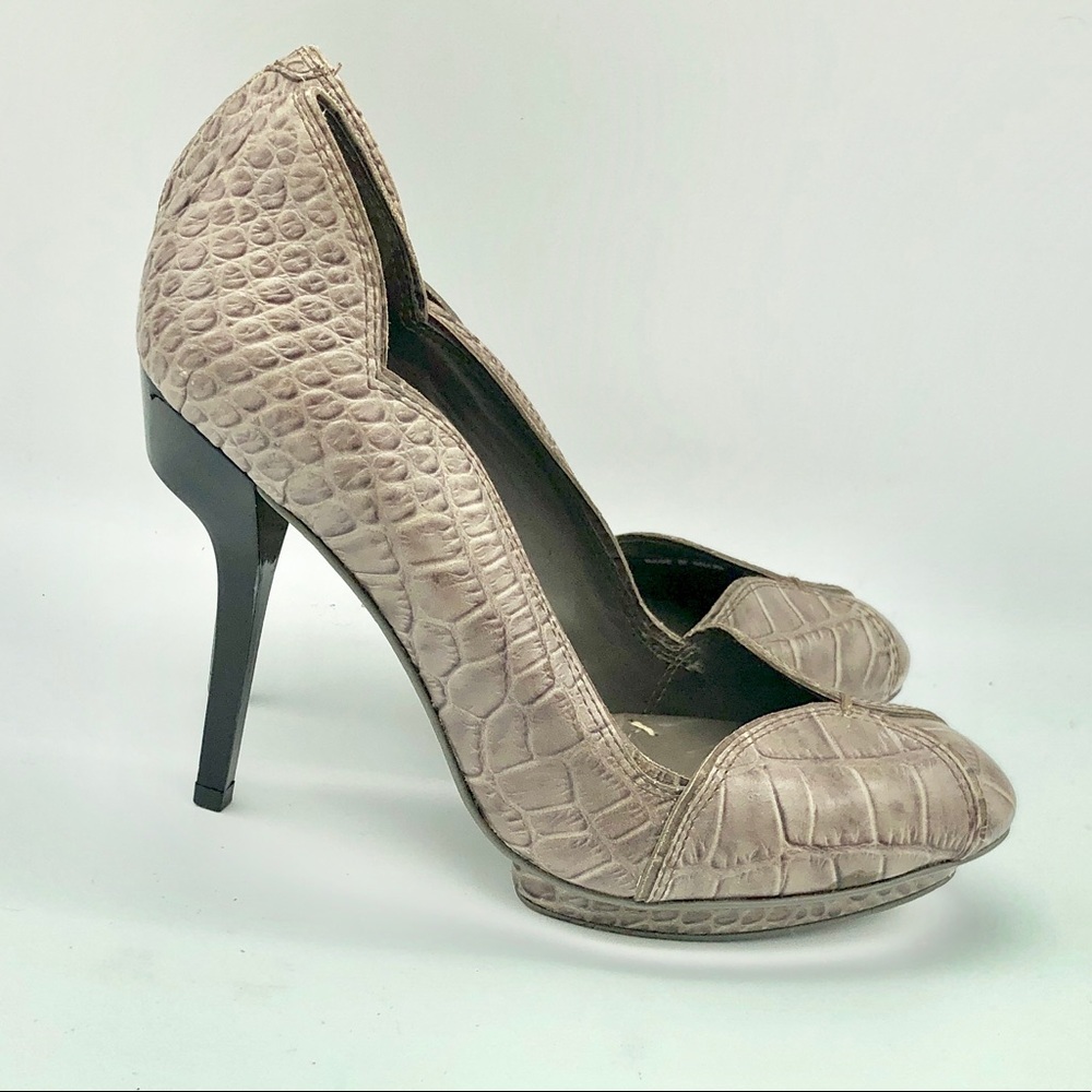 Bcbg MaxAzria size 6.5 leather platform heels